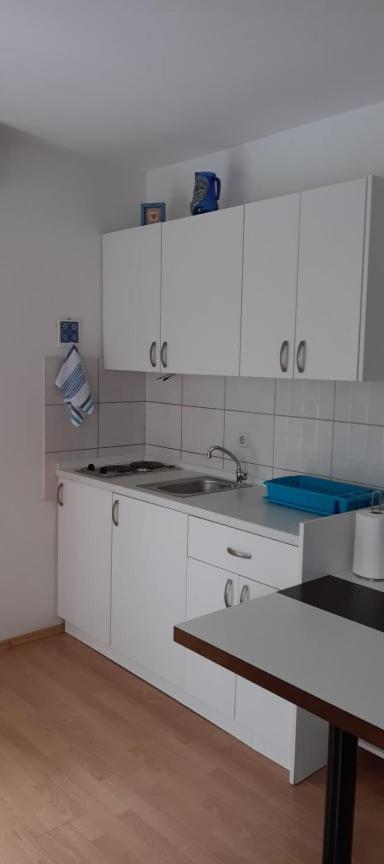Peace And Quiet Apartment In Brela, Croatia Dış mekan fotoğraf